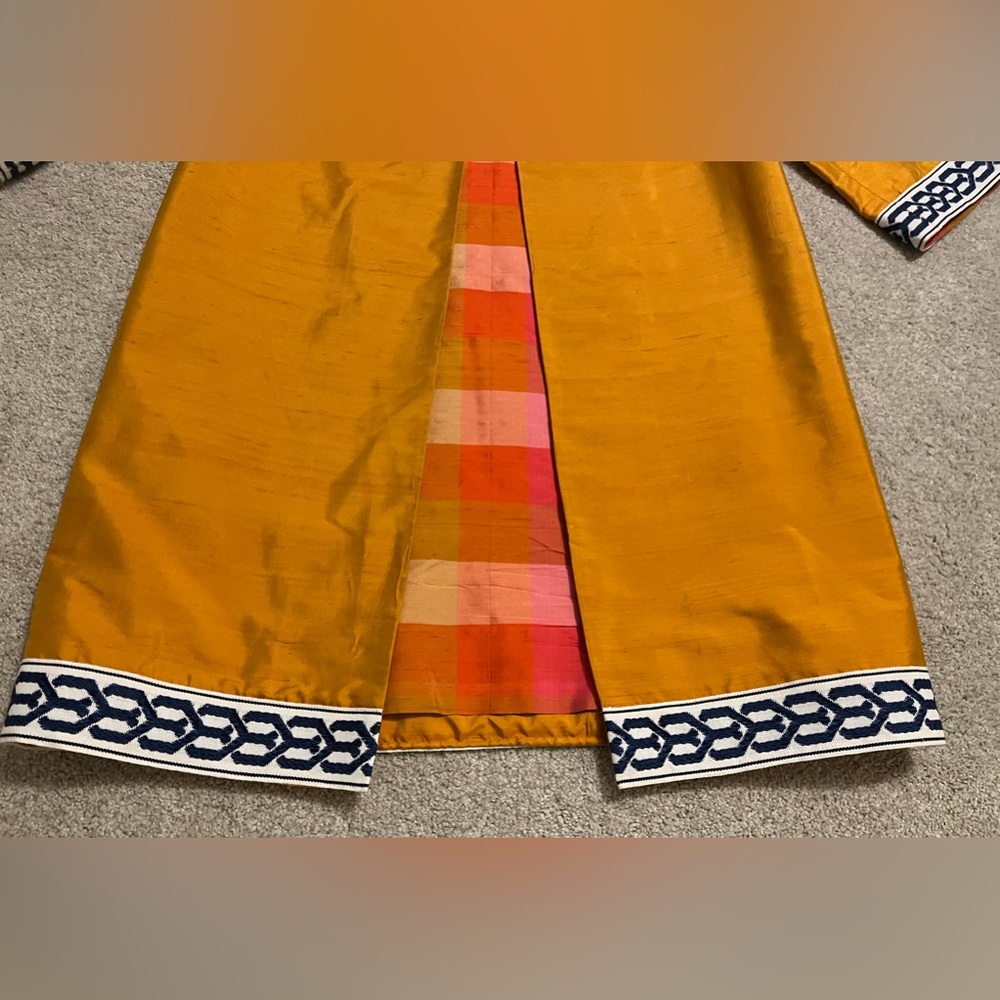 CUSTOM TAILORED 100% SILK COAT, SMALL (0-4) - Picture 4 of 8